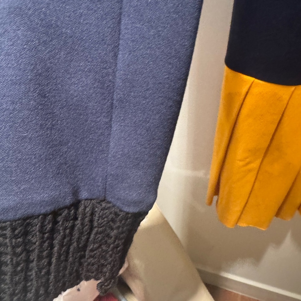 Missoni M long sleeve Dress in Purple, Orange, and Yellow.
Size S. - Picture 8 of 12